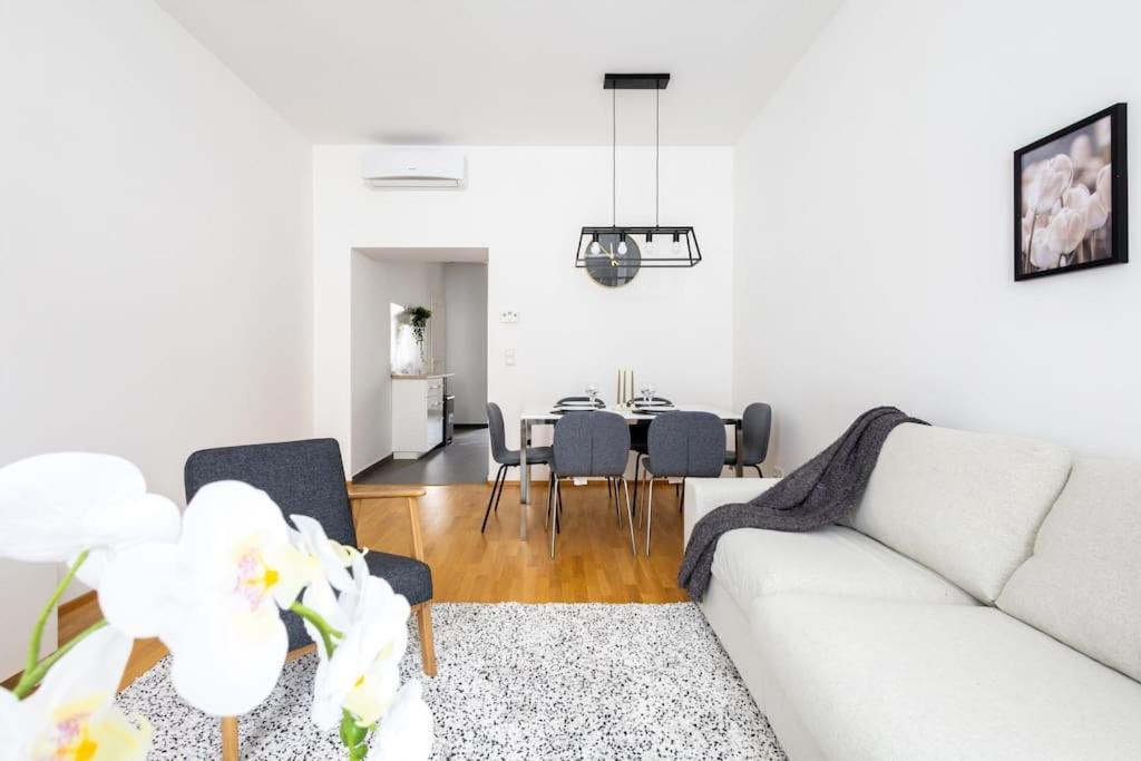 Orestaliving - 2Br On The Danube Canal Vienna Luaran gambar