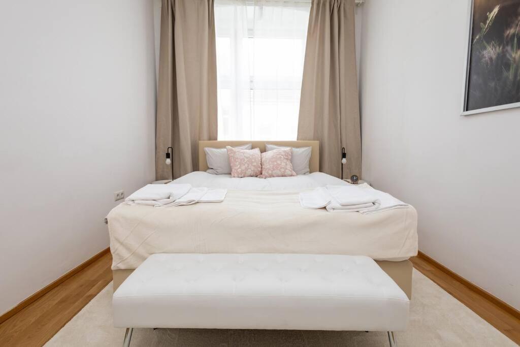 Orestaliving - 2Br On The Danube Canal Vienna Luaran gambar